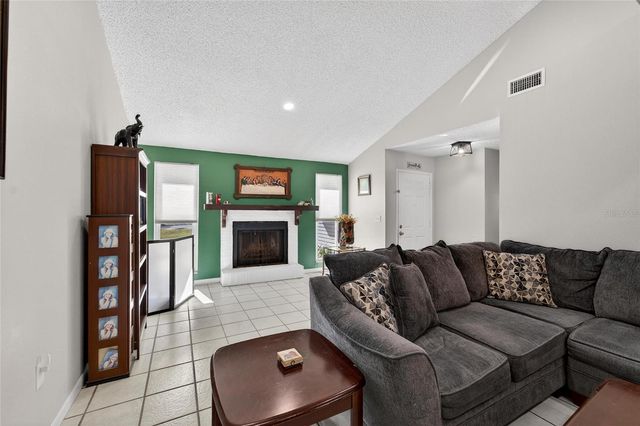 1938 CINNAMON DRIVE, Lakeland, FL 33801