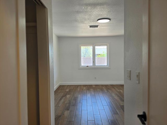 1731 E Redfield Road, Tempe, AZ 85283