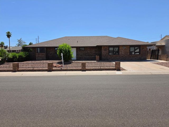 1731 E Redfield Road, Tempe, AZ 85283