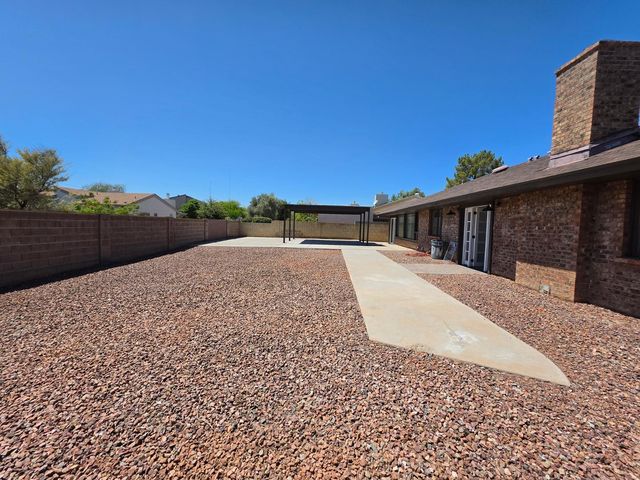 1731 E Redfield Road, Tempe, AZ 85283