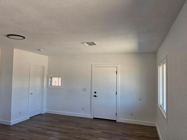 1731 E Redfield Road, Tempe, AZ 85283