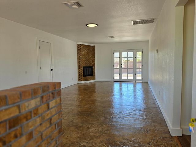 1731 E Redfield Road, Tempe, AZ 85283