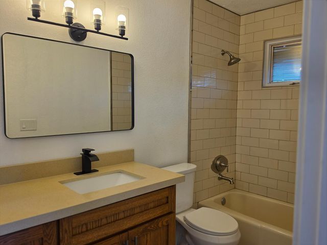 1731 E Redfield Road, Tempe, AZ 85283
