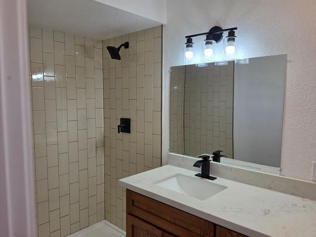 1731 E Redfield Road, Tempe, AZ 85283
