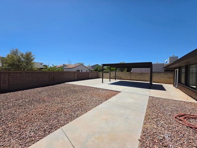 1731 E Redfield Road, Tempe, AZ 85283