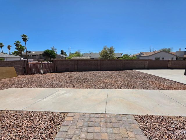 1731 E Redfield Road, Tempe, AZ 85283