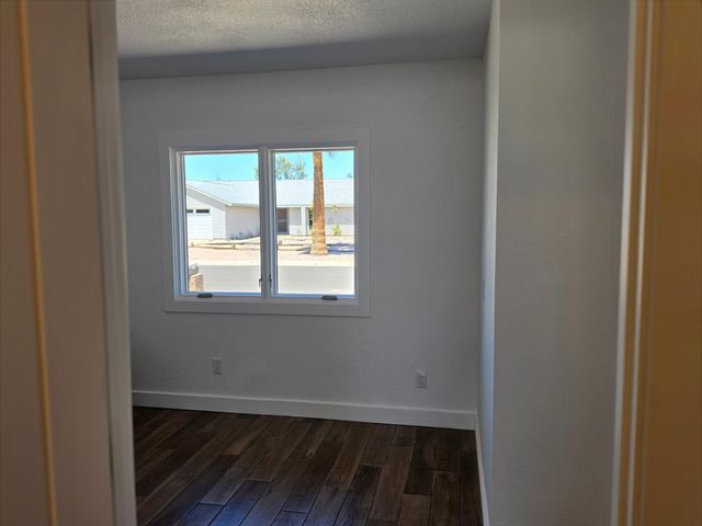 1731 E Redfield Road, Tempe, AZ 85283