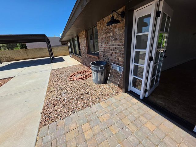 1731 E Redfield Road, Tempe, AZ 85283