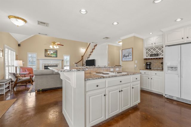 37007 Woodacre Drive, Whitney, TX 76692