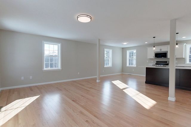 44.5 Allen Rd, Ashby, MA 01431