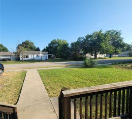 705 W Locust Street, Tecumseh, OK 74873