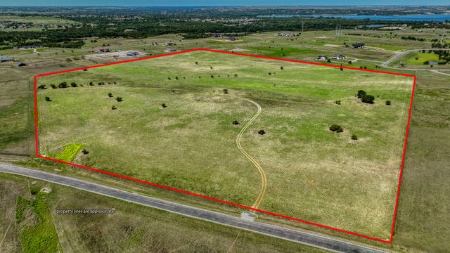 11652 E Rocky Creek Road, Crowley, TX 76036