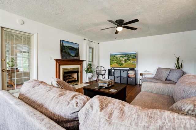8 Charger Court, Shelby, NC 28152