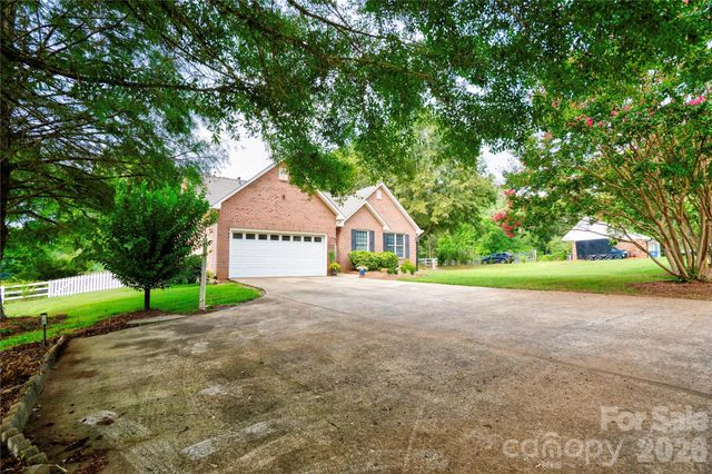 8 Charger Court, Shelby, NC 28152