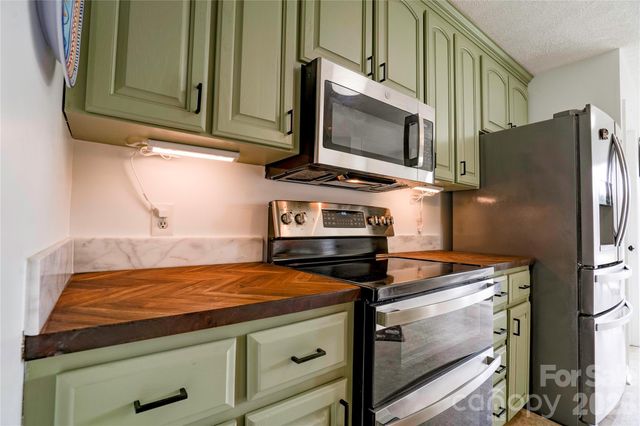 8 Charger Court, Shelby, NC 28152