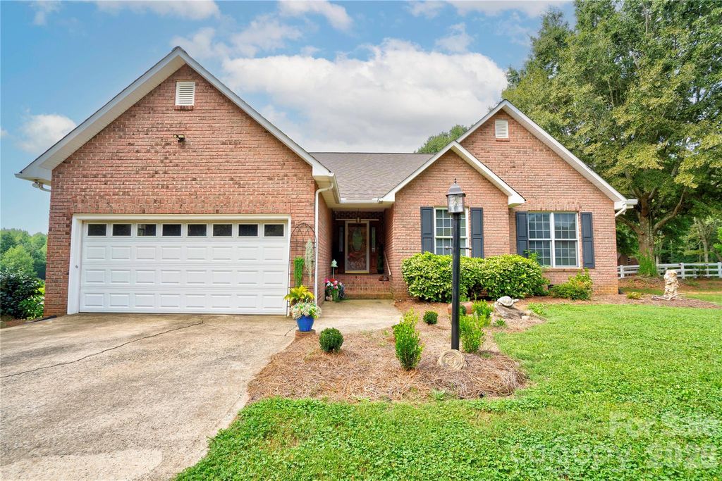 8 Charger Court, Shelby, NC 28152