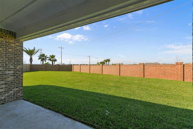 3315 Hidden Mist Drive, Texas City, TX 77568