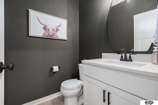 5618 KESTREL Parkway, Elkhorn, NE 68022