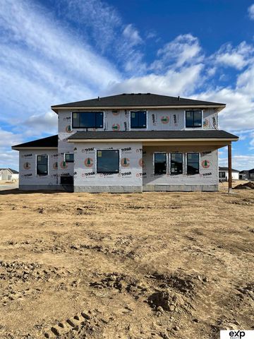 5618 KESTREL Parkway, Elkhorn, NE 68022