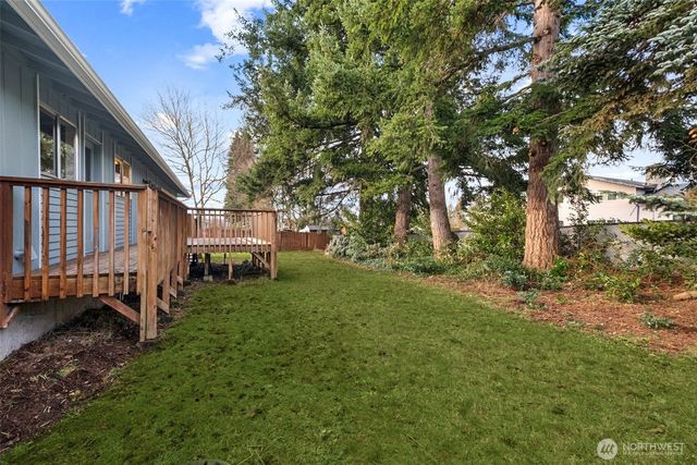 26104 SE 426th Street, Enumclaw, WA 98022
