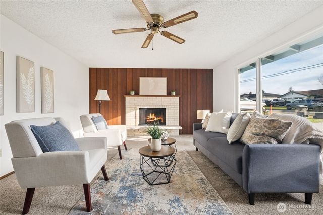 26104 SE 426th Street, Enumclaw, WA 98022