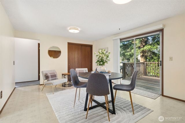 26104 SE 426th Street, Enumclaw, WA 98022