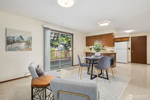 26104 SE 426th Street, Enumclaw, WA 98022