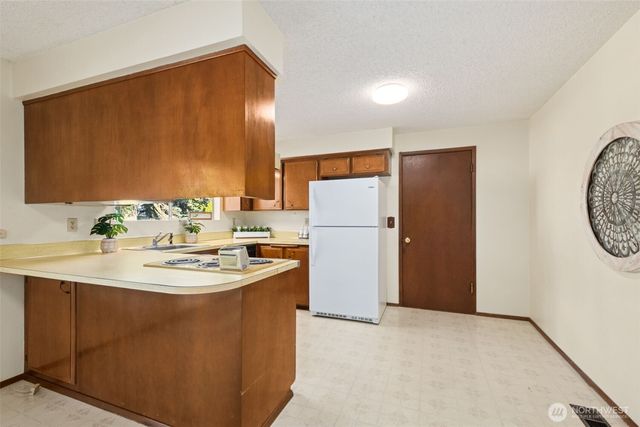 26104 SE 426th Street, Enumclaw, WA 98022