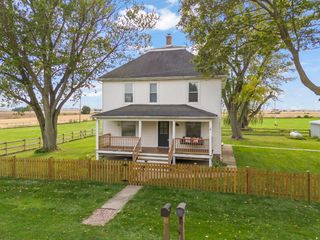 17128 Lukens Road, Sycamore, IL 60178