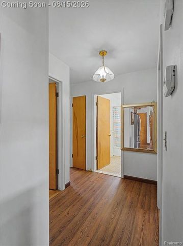 5660 Wright Drive, Troy, MI 48098