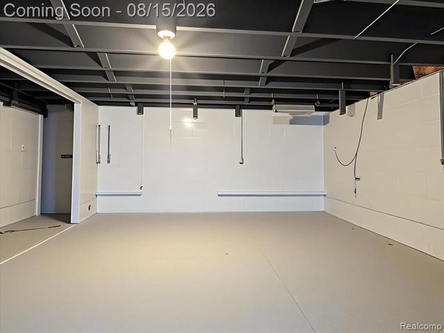 5660 Wright Drive, Troy, MI 48098