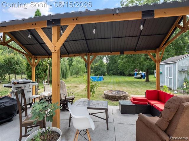 5660 Wright Drive, Troy, MI 48098