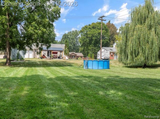 5660 Wright Drive, Troy, MI 48098