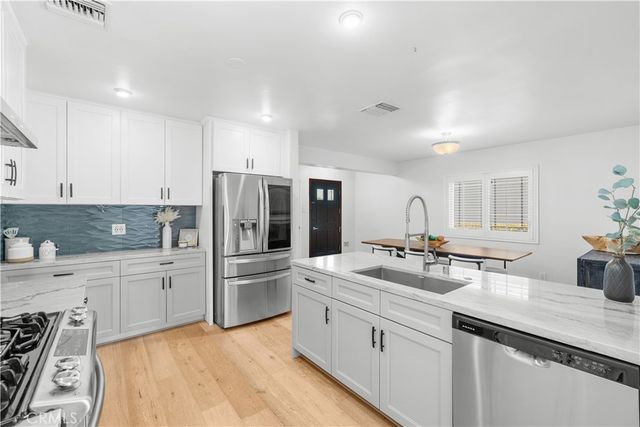 1713 N Pepper, Burbank, CA 91505
