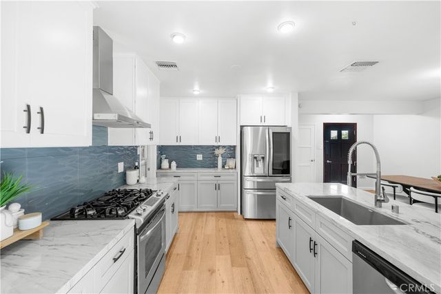 1713 N Pepper, Burbank, CA 91505