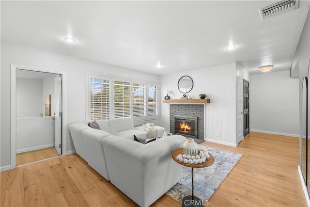 1713 N Pepper, Burbank, CA 91505