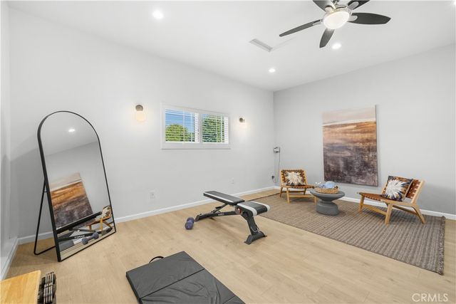 1713 N Pepper, Burbank, CA 91505