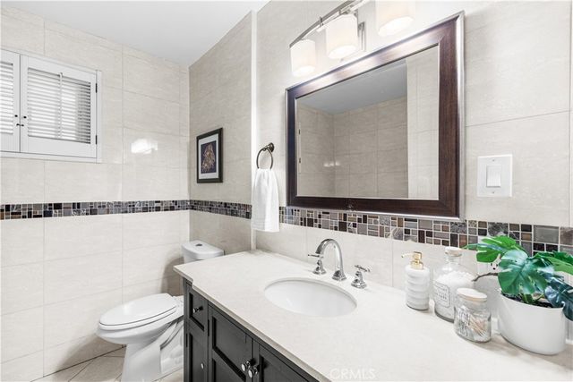 1713 N Pepper, Burbank, CA 91505
