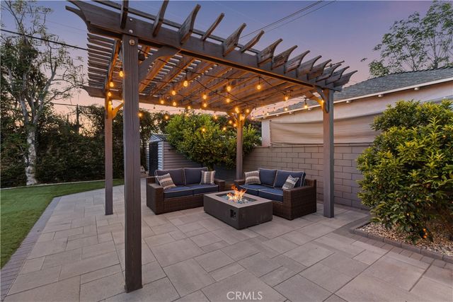 1713 N Pepper, Burbank, CA 91505