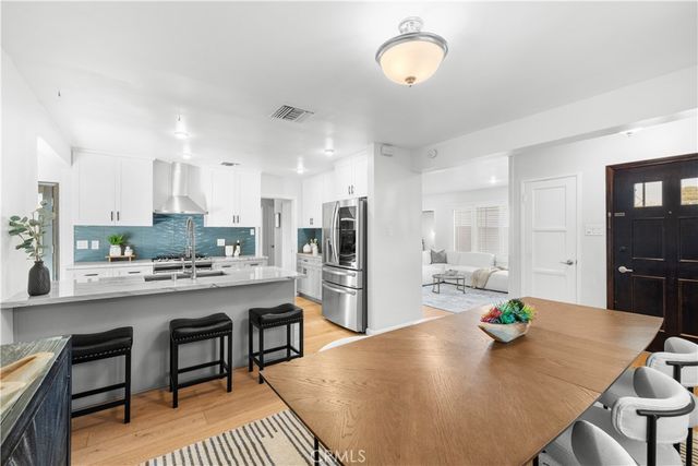1713 N Pepper, Burbank, CA 91505