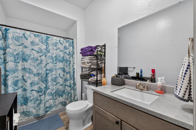 1911 N Benton Avenue, Springfield, MO 65803