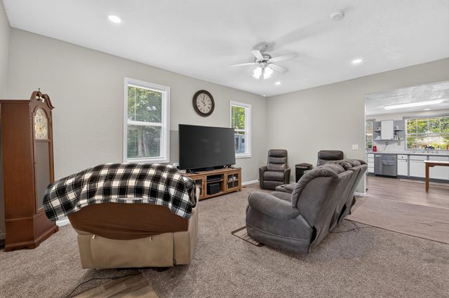 1911 N Benton Avenue, Springfield, MO 65803