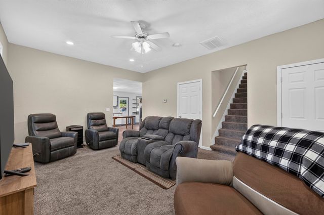 1911 N Benton Avenue, Springfield, MO 65803