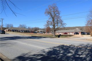 2790 E Joyce Boulevard, Fayetteville, AR 72703