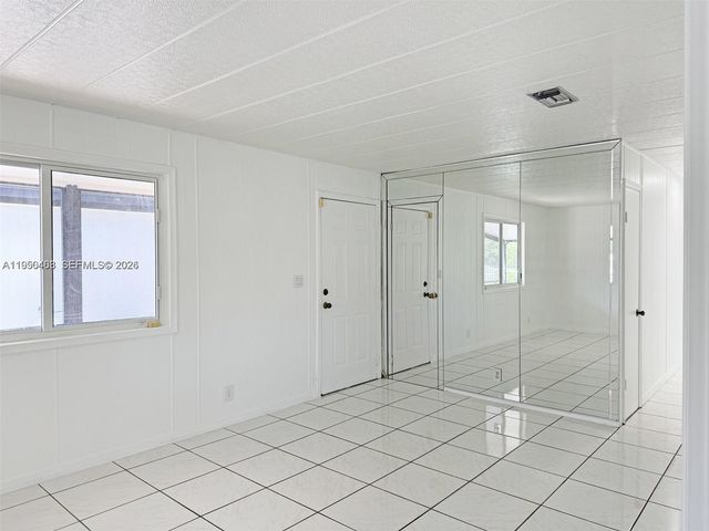 2982 NW 95th St, Miami, FL 33147