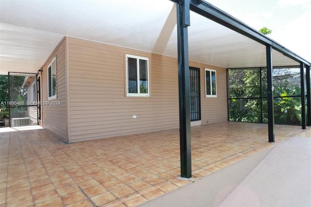 2982 NW 95th St, Miami, FL 33147