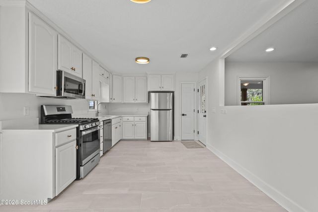200 Reynolds Street, Brunswick, GA 31520