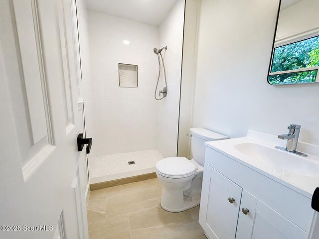 200 Reynolds Street, Brunswick, GA 31520