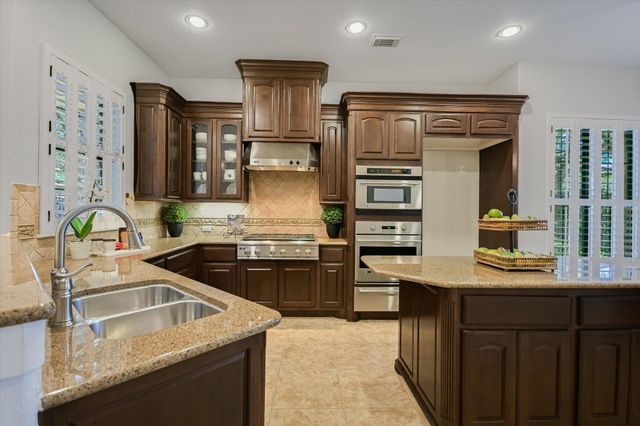 1036 Liberty Park DR 23, Austin, TX 78746