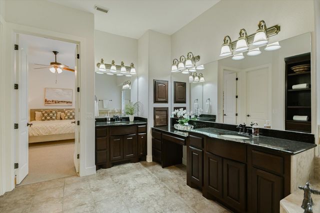 1036 Liberty Park DR 23, Austin, TX 78746